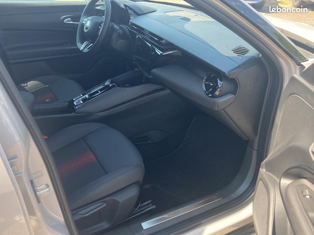 ALFA ROMEO JUNIOR 1.2 ibrida 145 speciale e-dct6 (image 26)