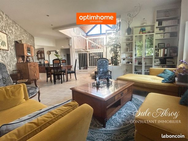 Villa 7 pièces 164 m²