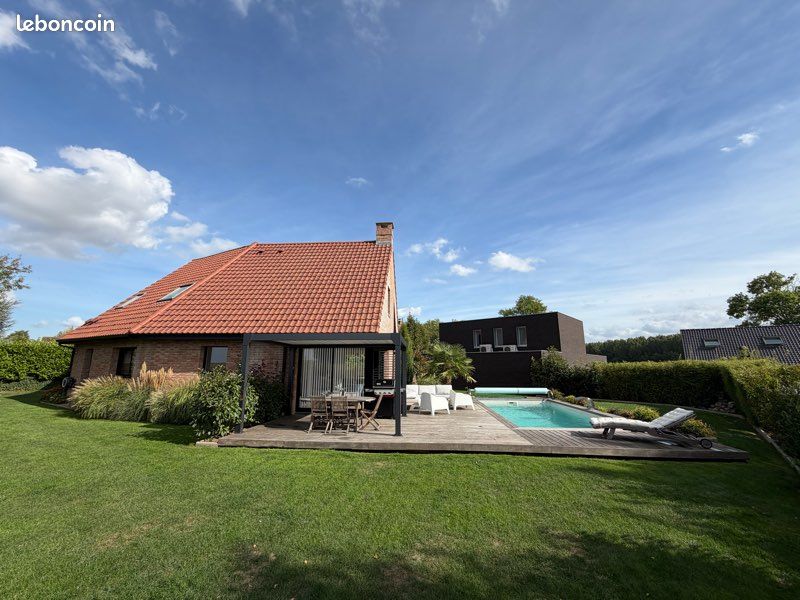 Maison 6 pièces 151 m² · à Fournes-en-Weppes · 151 m² · 600 000 €
