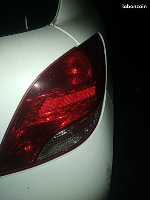 Peugeot 207 (image 2)