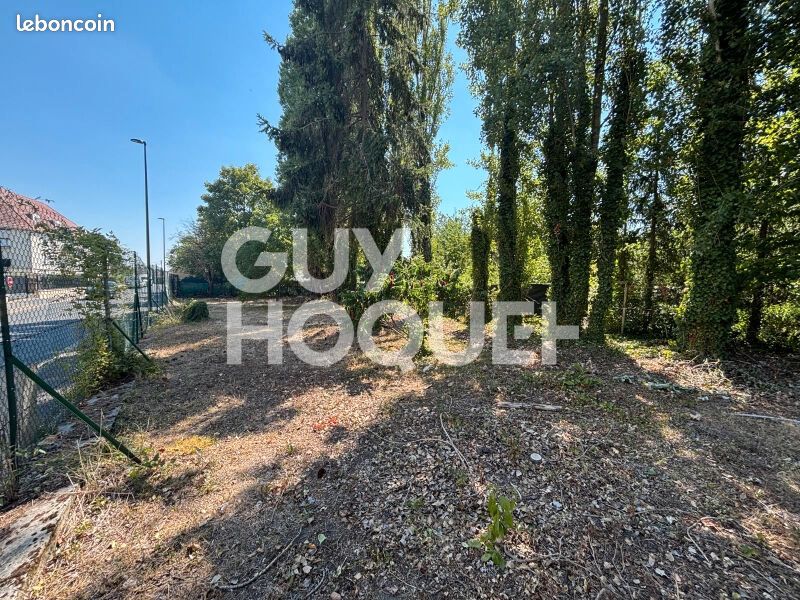 Terrain 350 m² · à Fontenay-Trésigny · 350 m² · 119 000 €