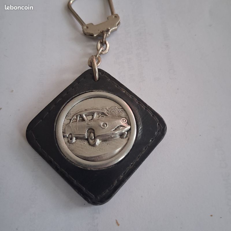Porte clé panhard (image 1)