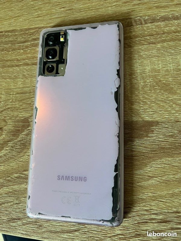 Samsung Galaxy s20 FE Pour pièces (image 1)