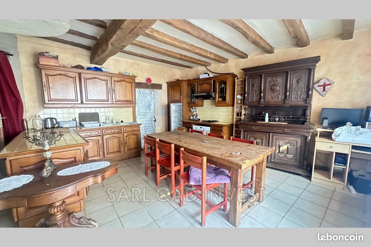 Maison 3 pièces 100 m² · à Ferrière-Larçon · 100 m² · 35 000 €