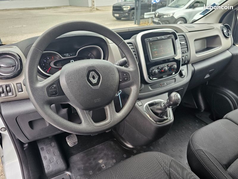 Renault TRAFIC III FG L1H1 1000 1.6 DCI 120CH GRAND CONFORT EURO6 (image 12)