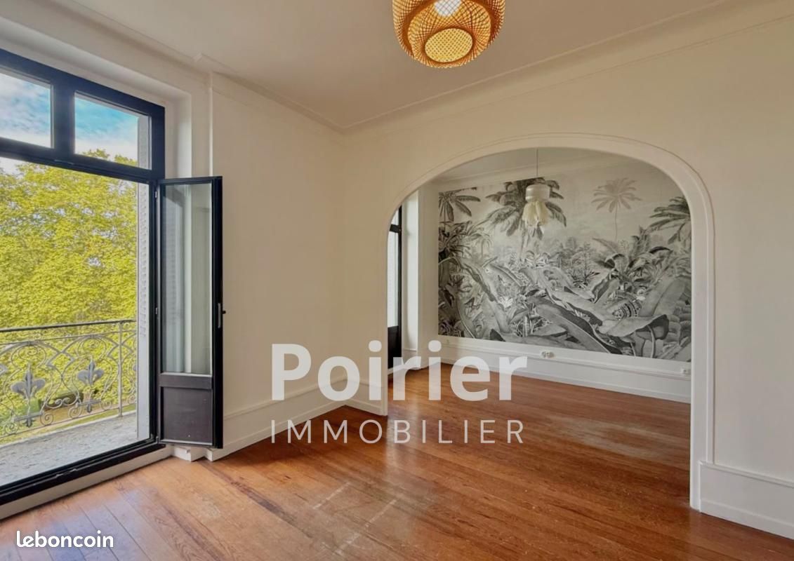Appartement 1 pièce 35 m² · à Évian-les-Bains · 35 m² · 200 000 €