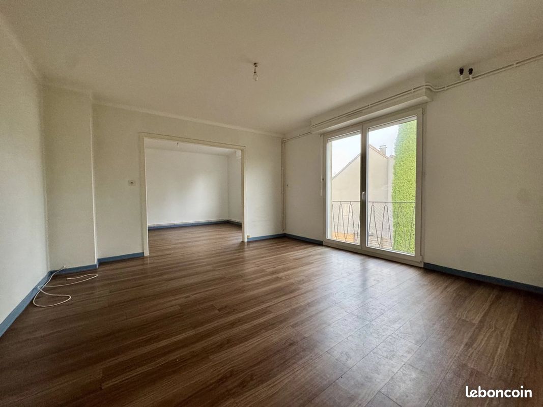 Appartement 5 pièces 91 m² · à Montbronn · 91 m² · 670 €/mois