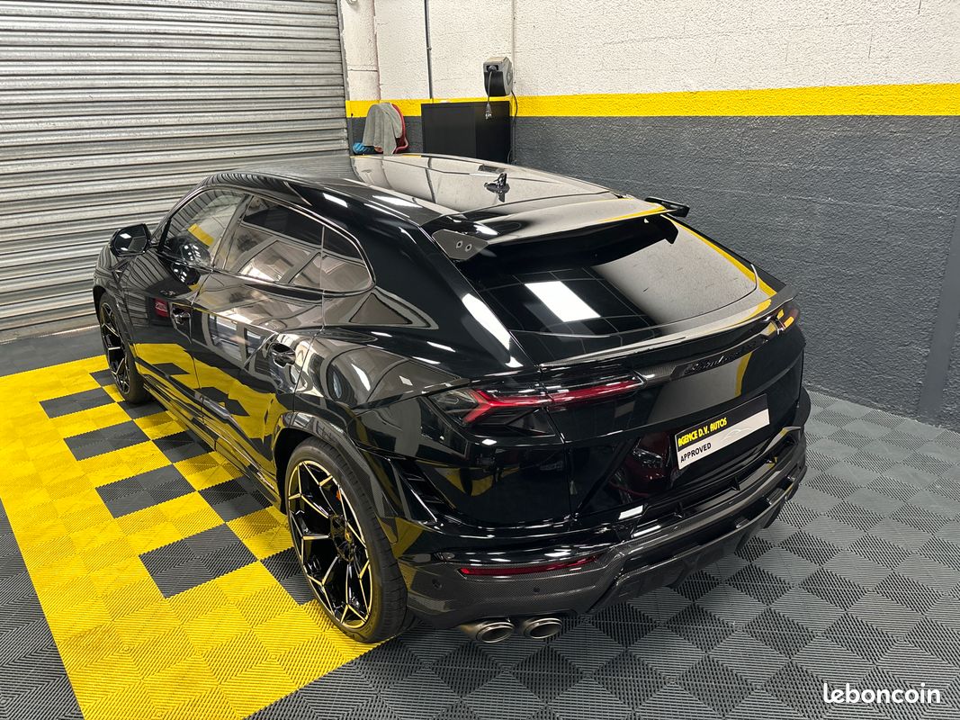 Lamborghini URUS 4.0 V8 666 cv Performante bva 8 origine France 71000 d'options tva récupérable (image 7)