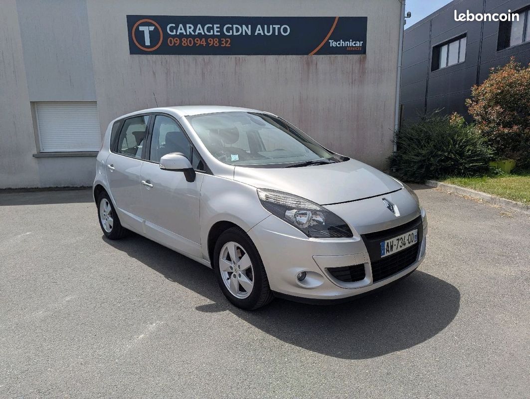 Renault SCENIC III 1.5 DCI 105CH AUTHENTIQUE (image 7)