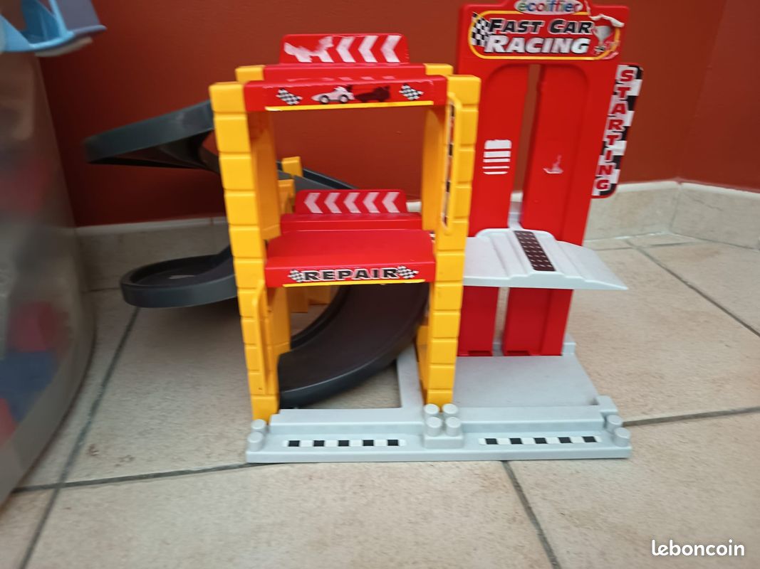 Lot jouets Ecoiffier Abrick – playsets complet (police, pompiers, garage, circuit, centre commercial) (image 2)