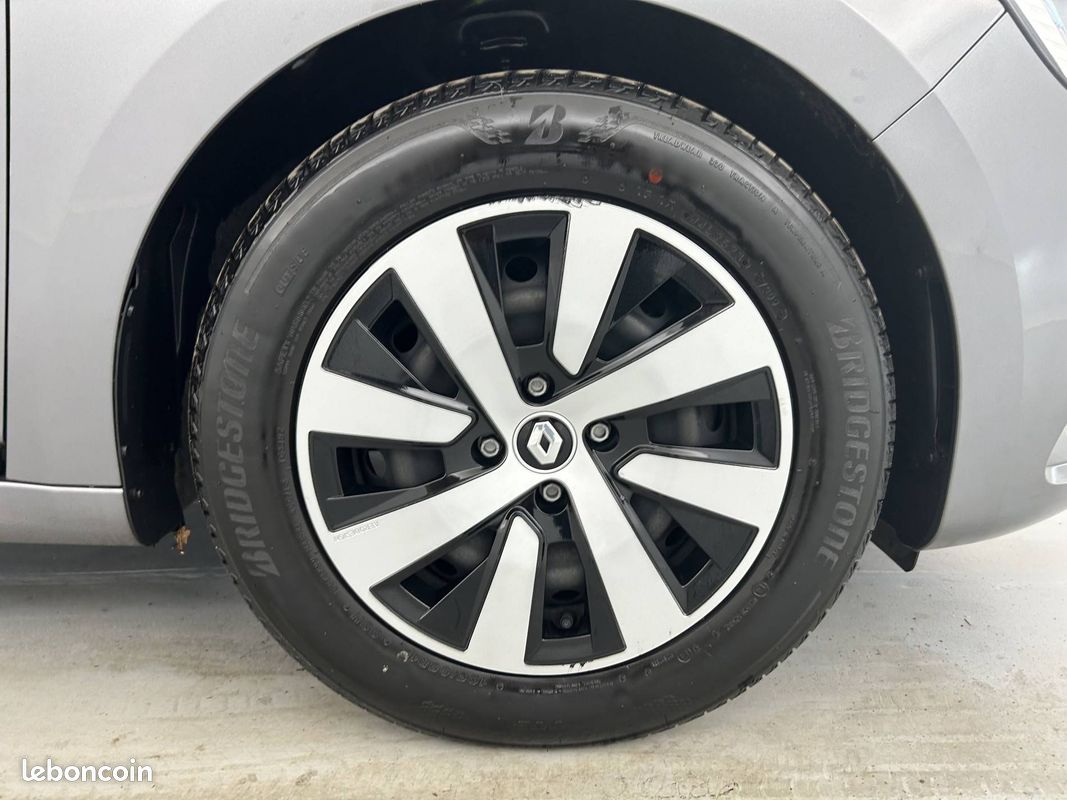RENAULT Clio TCe 90 Equilibre (image 21)