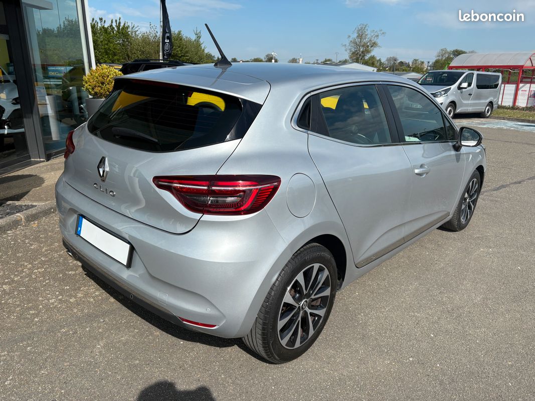 Clio 5 (image 2)