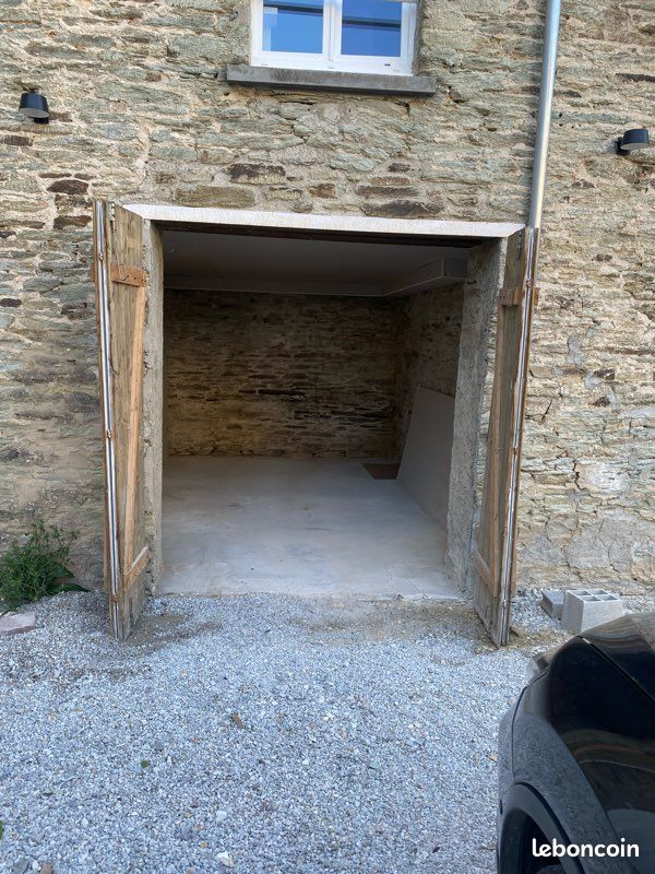 A louer garage dans cour · à Cherbourg-en-Cotentin · 100 €