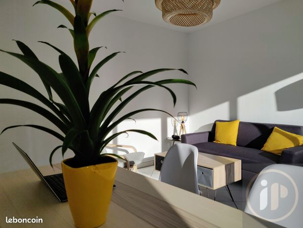 Appartement a louer poissy - 1 pièce(s) - 80 m2 - Surfyn