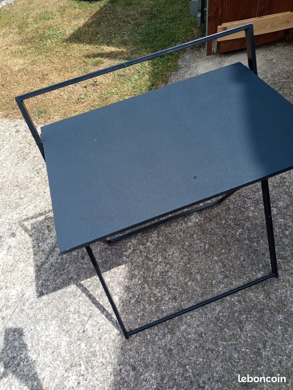 Bureau pliant noir en métal (image 2)