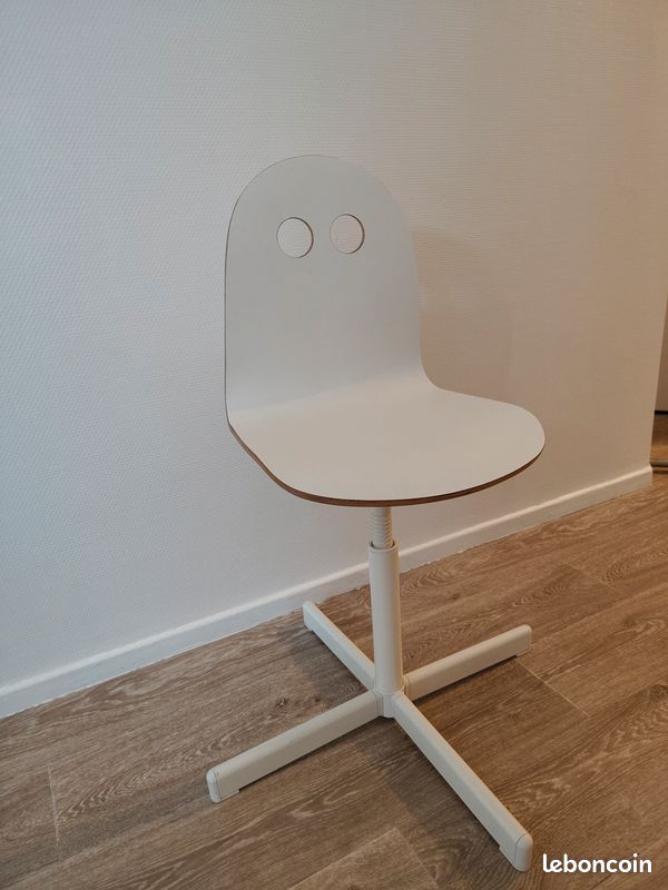 Chaise IKEA blanche enfant (image 1)