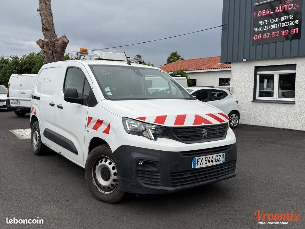 Peugeot Partner BHDI 100 PREMIUM 3Pl. CAMERA+RADAR DITRIB.+CT OK (GALERIE POSSIBLE) 1ermain 2021 (image 1)