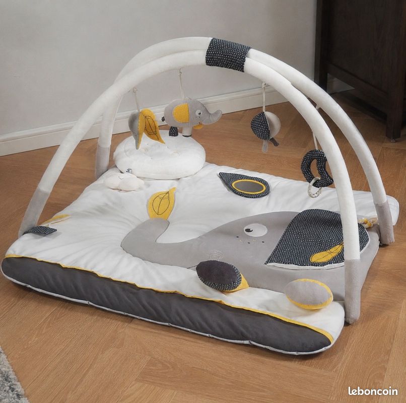 Tapis d'éveil éléphant avec arches en velours blanc - BABYFAN - SAUTHON (image 1)