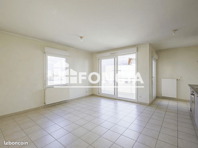 Appartement 3 pièces 60 m² · à Saint-Martin-d'Hères · 60 m² · 887 €