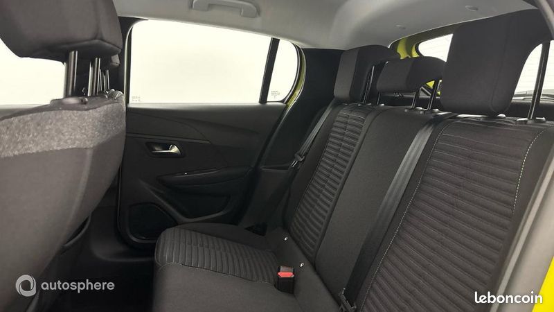 Peugeot 208 1.2 Hybrid 100ch Active e-DCS6 (image 13)