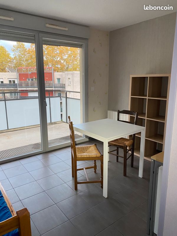 Appartement 1 pièce 22 m² · à Dijon · 21,6 m² · 500 €