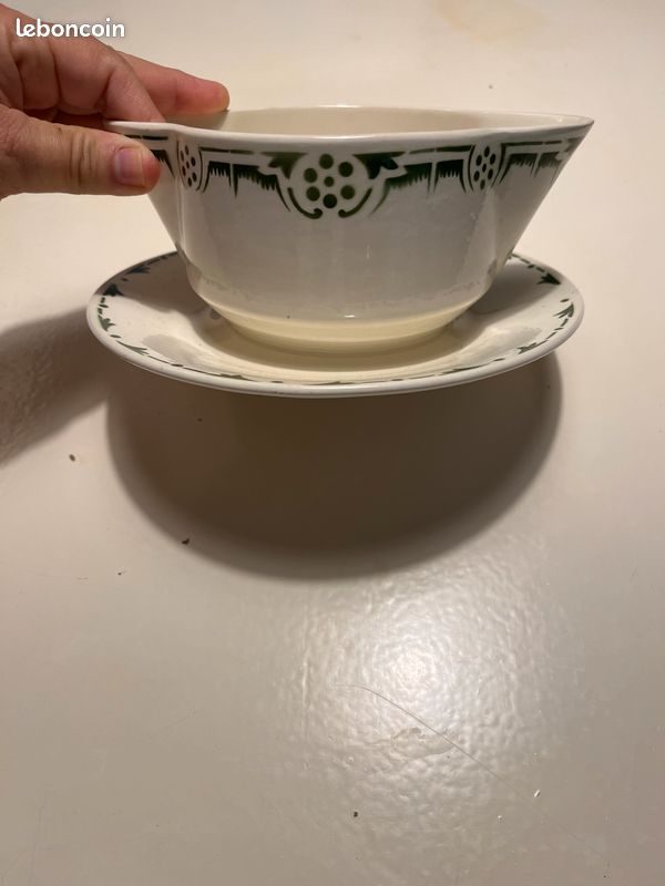 Saucière ancienne Badonviller (image 1)