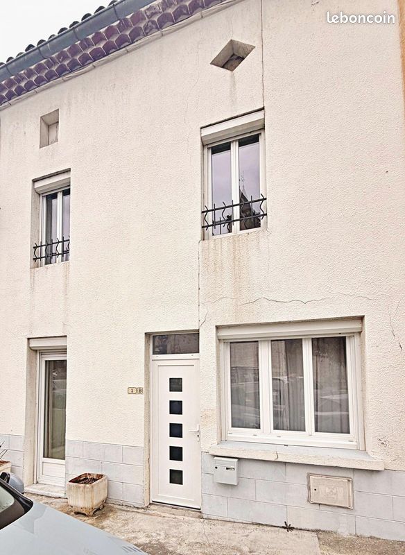 Maison 5 pièces 93 m² · à Saint-Just-d'Ardèche · 93 m² · 750 €/mois