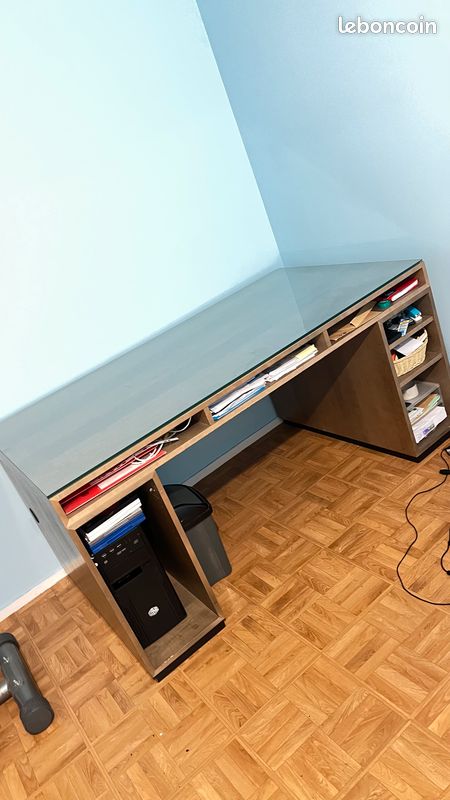 Table de bureau (image 1)
