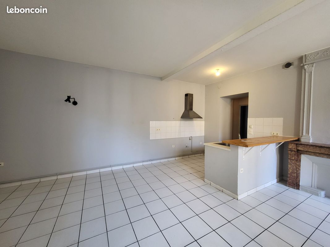 Appartement 2 pièces 60 m² · à Rive-de-Gier · 60 m² · 460 €