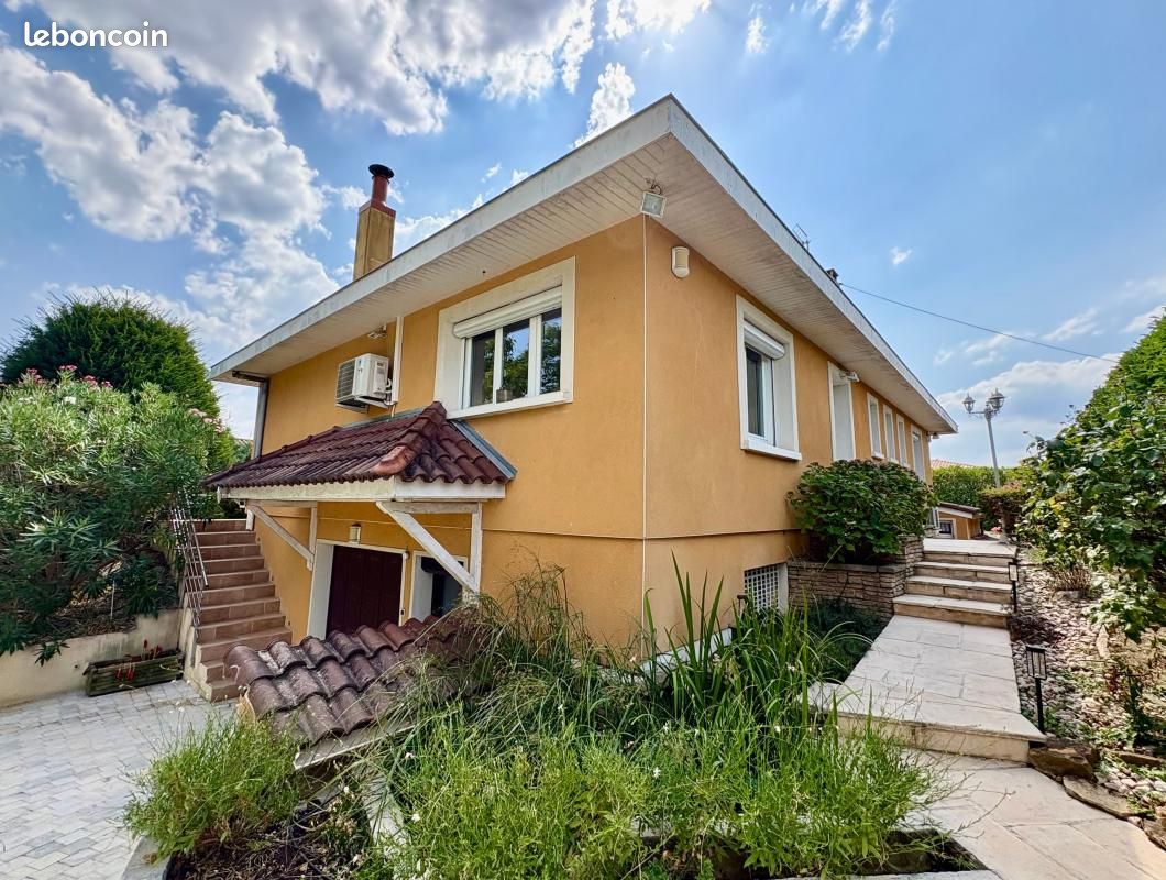 Maison 4 pièces 140 m² · à Parcieux · 140 m² · 460 000 €