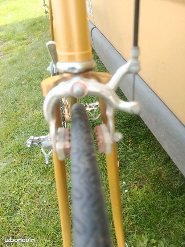 Beau vélo course vintage artisanal haut de gamme vitus788 (image 10)