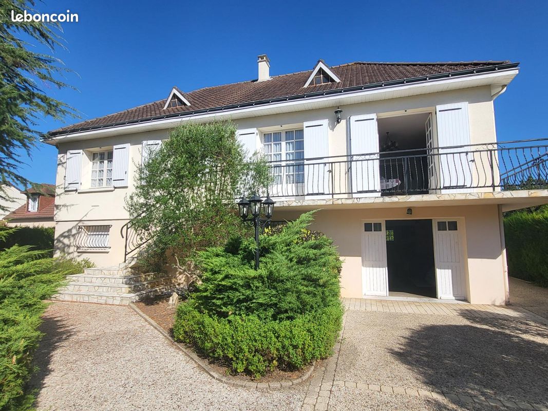 Maison 6 pièces 150 m² · à Beaumont-en-Véron · 150 m² · 239 200 €