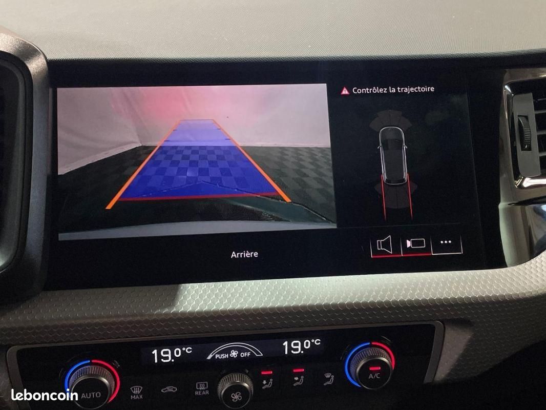 Audi A1 sportback 30 TFSI 116 ch S tronic 7 S line (image 18)