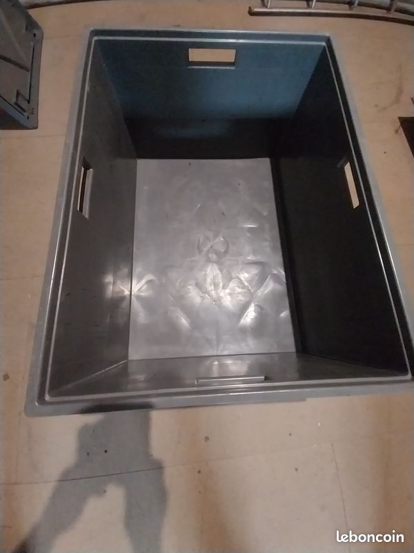 Caisse coffre plastique (image 1)