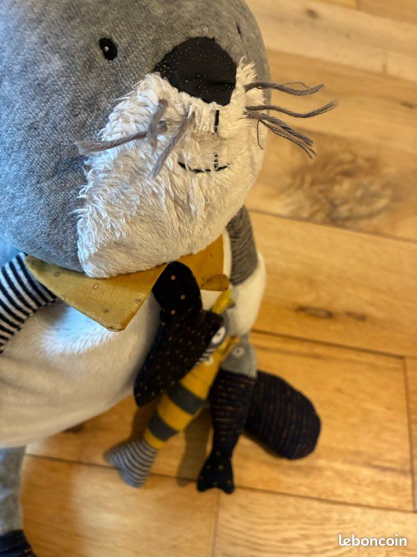 Peluche d’activités Les Moustaches Moulin Roty (image 2)