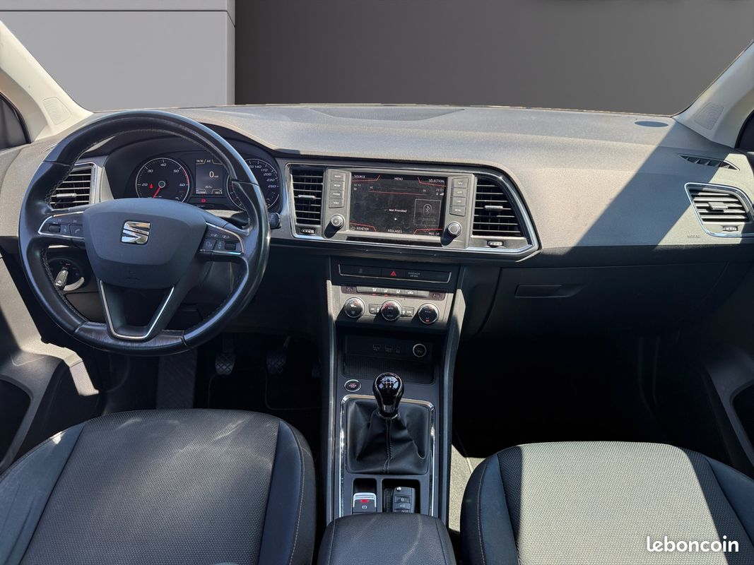 SEAT ATECA 1.6 TDI 115 S&S STYLE 115Ch Garantie 12 mois (image 2)