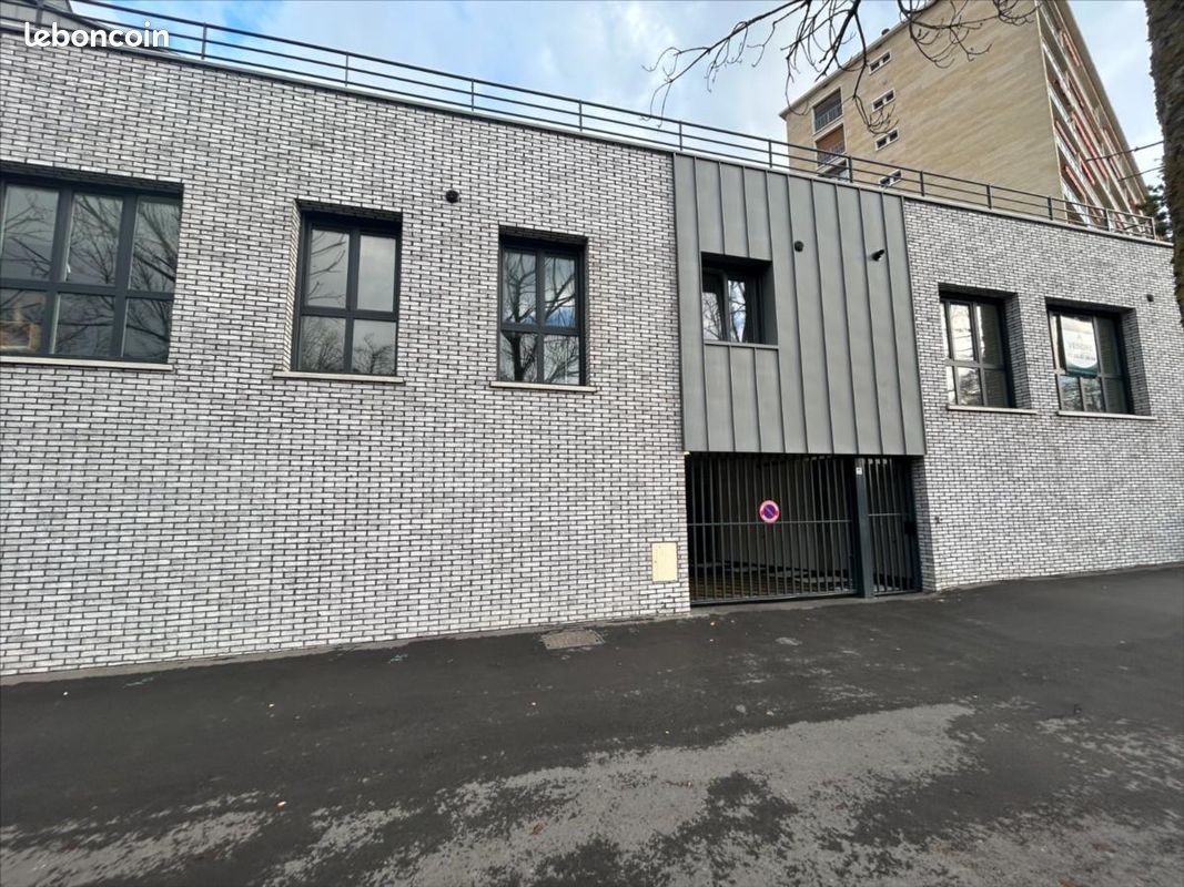 Parking 13 m² · à Reims · 13 m² · 90 €/mois