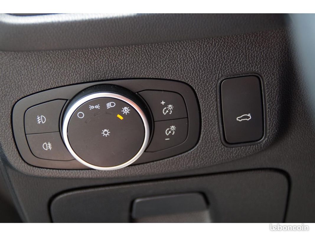 FORD FOCUS IV ST SW 2.3 EcoBoost 280cv BVM6 + OPTIONS (image 29)
