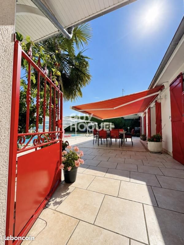 Maison 8 pièces 328 m² · à Cormontreuil · 328 m² · 738 000 €