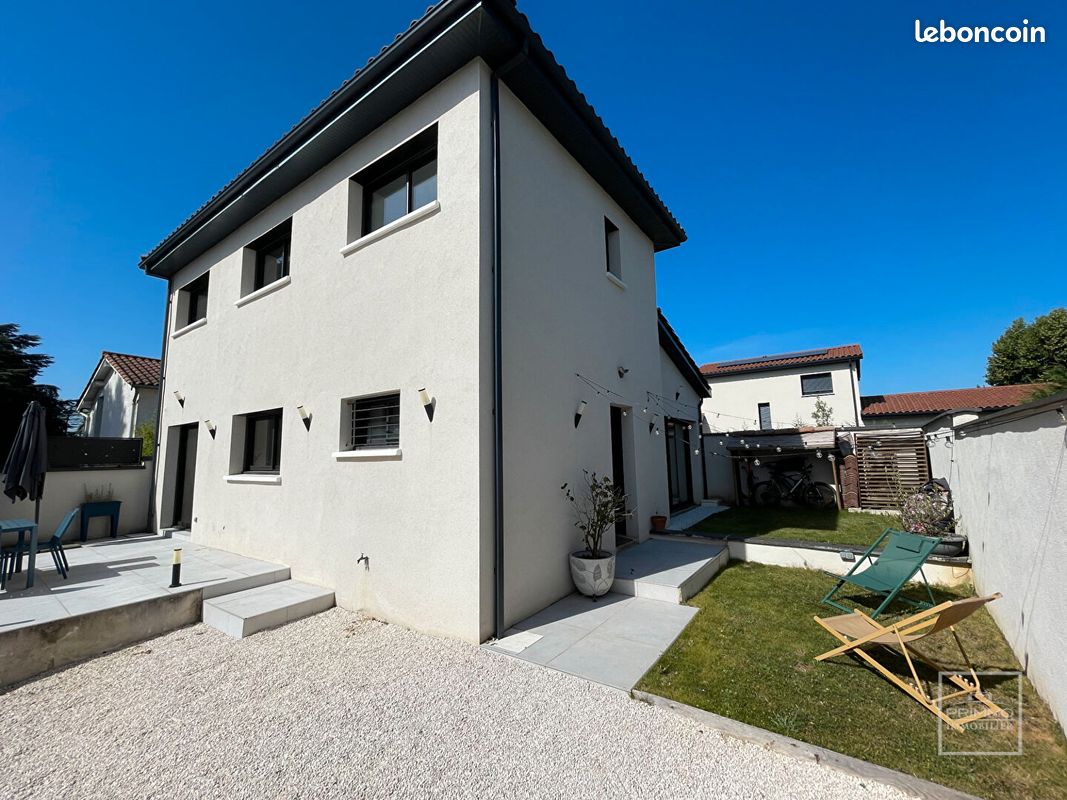 Maison 6 pièces 114 m² · à Montanay · 114 m² · 525 000 €