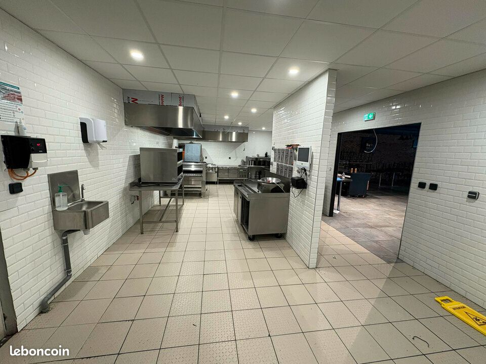 Local commercial 670 m² (image 8)