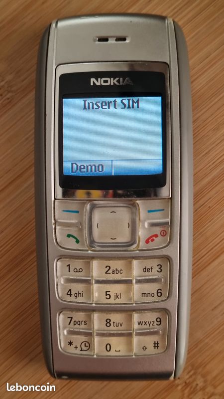 TÉLÉPHONE MOBILE NOKIA 1600 - Argenté EUR 49,90 - FR