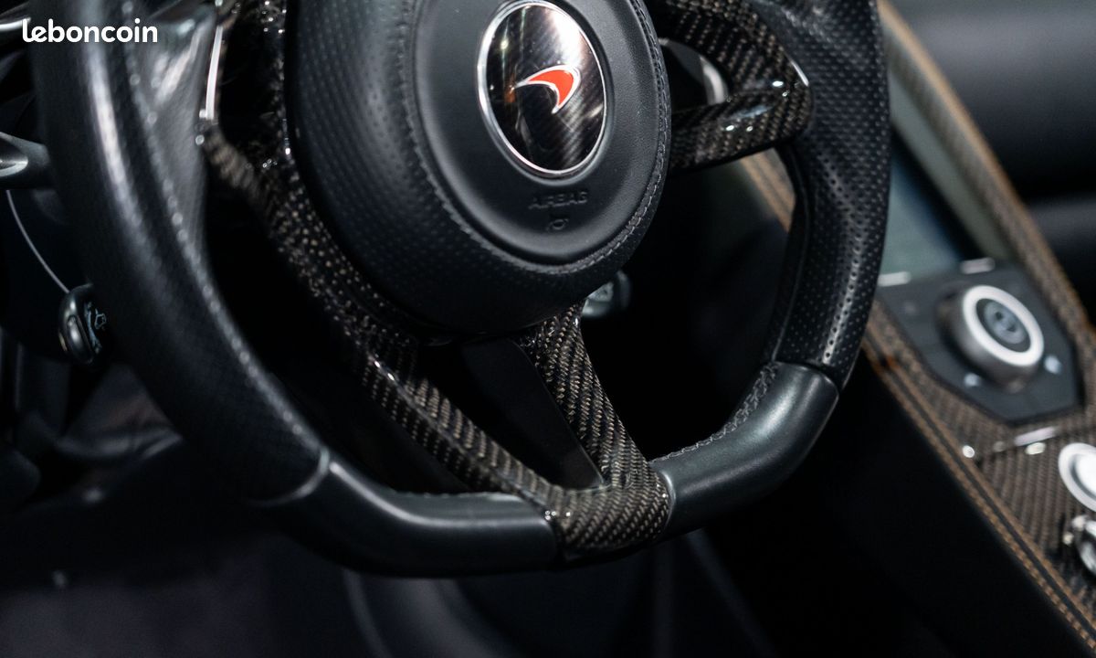 MCLAREN MP4-12C Spider V8 3.8 625 - FRANCAISE / Lift / Echapp. Sport / Carbone / Cuir étendu / Meridian / 1535EMOIS (image 20)