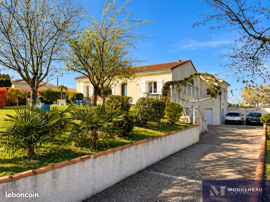 Maison 5 pièces 140 m² · à Barbezieux-Saint-Hilaire · 140 m² · 250 000 €