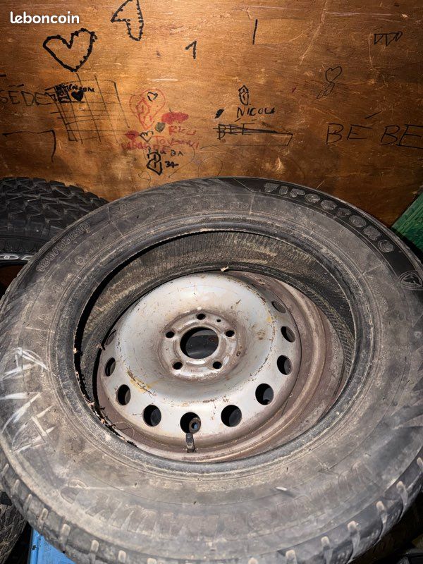 2 pneus firestone 185 65 15 (image 1)