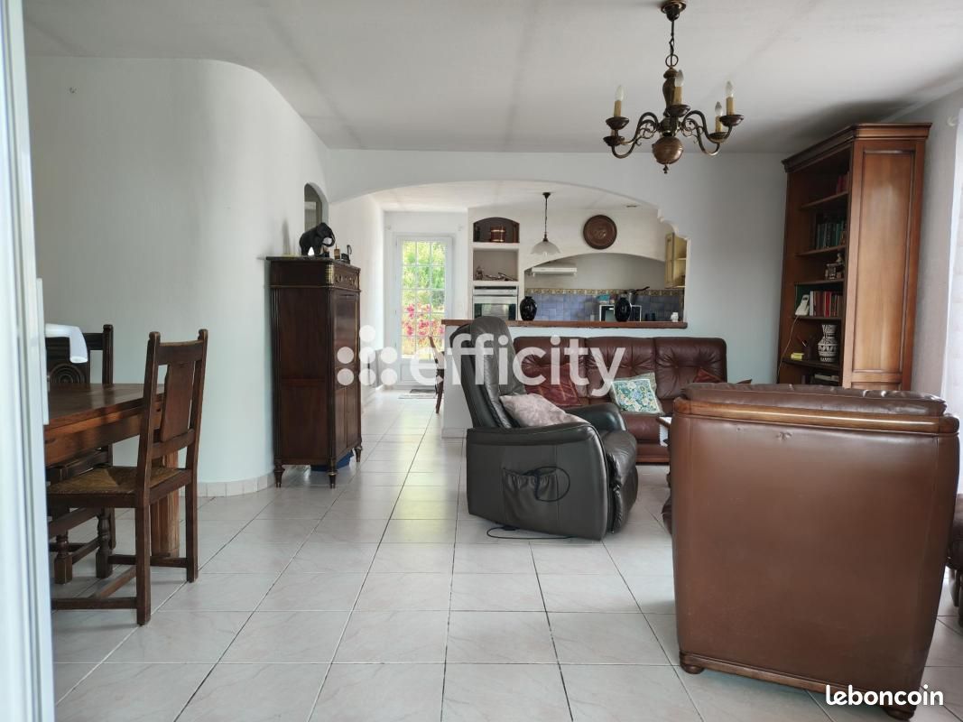 Maison 5 pièces 138 m² · à Ustaritz · 138 m² · 424 000 €