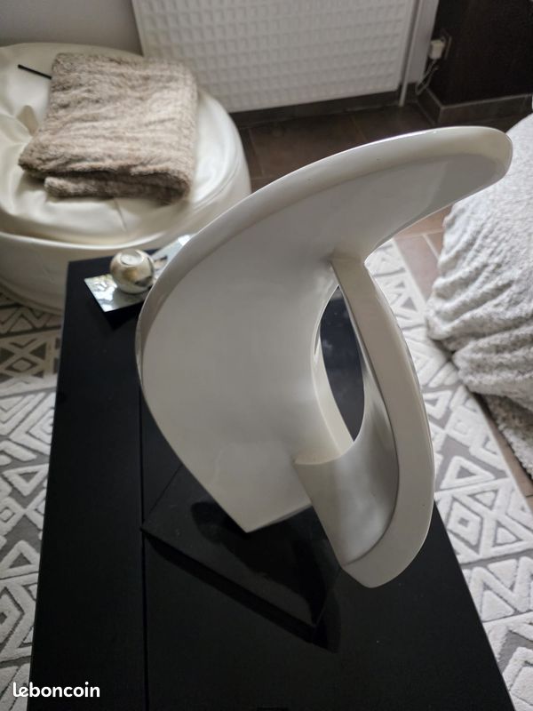 Sculpture abstraite “Voile” – Élégance et modernité (image 9)