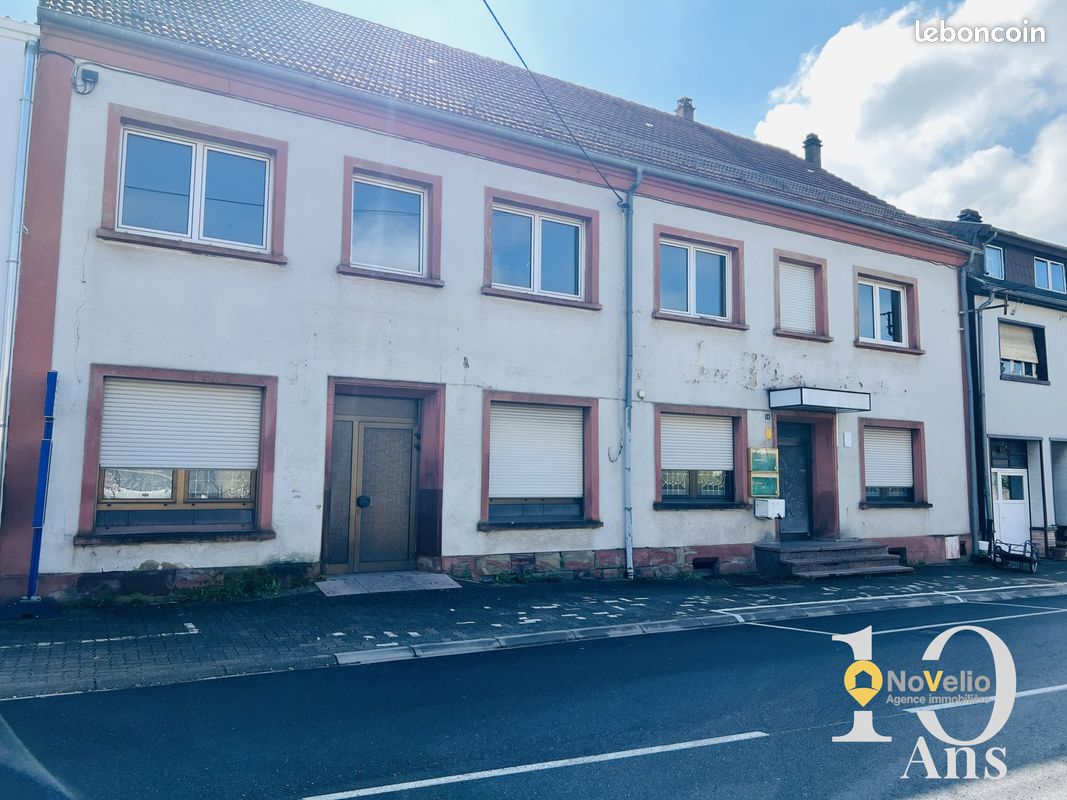 Immeuble 694 m² · à Spicheren · 694 m² · 148 000 €