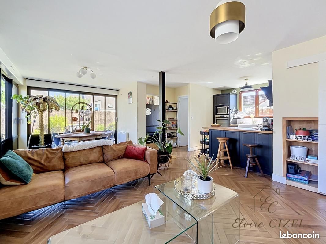 Maison 3 pièces 68 m² · à Saint-Pierre-des-Corps · 68 m² · 230 000 €