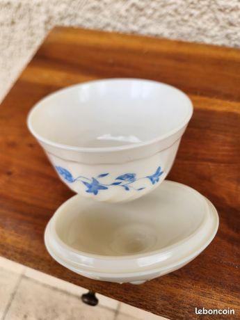 Plat à Soufflés Publicitaire CODEC Arcopal France – Vintage, Verre Multicouleur Motif Fleur